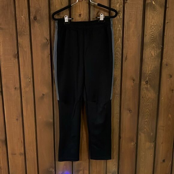 Youth boys size XLarge (14) all in motion black/gray pants - Picture 1 of 10